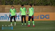 韩国三门将现身训练场 对阵中国谁踢首发成悬念
