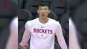 篮球-18年-恢复良好复出在即！周琦现身火箭主场进行投篮训练-新闻