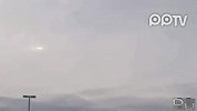 清晰实拍：2012年2月天空发光的UFO