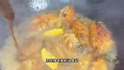 家庭版的可乐鸡翅的做法，十几秒就能学会，鸡肉软烂脱骨