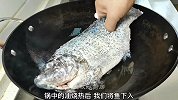 罗非鱼这样做，不腥不粘锅，肉质鲜嫩好吃，上桌连汤汁都不剩