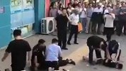 视频曝光！江苏俩嫌犯袭警致2人牺牲 警方开枪制服