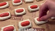 手抓饼和香肠碰撞出来的美味芬芳，你可以坚持几秒？