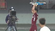运动战打不开任意球来帮忙 崔仁争顶头球高出球门