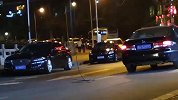 【贵州】贵阳一线缆垂落路中 骑车男子惨遭“勒脖”