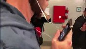 贝尔返回马德里遭围堵！耿直记者提问：你想离开皇马吗？