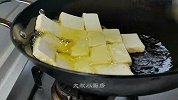 蘑菇和豆腐是绝配，这样做营养好吃，又香又鲜，下饭特别棒
