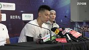 NBA冠军奖杯引明星合拍！老实人林书豪：我向猛龙队提申请借的