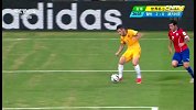 世界杯-14年-小组赛-B组-第1轮-澳大利亚队莱基边路高速突破后离谱传中直接出底线-花絮