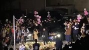 大连一高校封闭期间车队进校求婚 回应：保安没注意，正调查