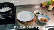 饭店烧豆腐加了1个鸡蛋，难怪那么好吃，看大厨是如何做的