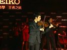 王力宏代言拉小提琴 不惧与周杰伦竞争