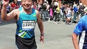 六旬跑者居家50天厨房客厅折返跑513公里：枯燥但对别人负责
