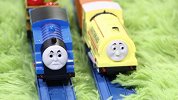 托马斯遇到大石头