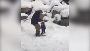 爆笑熊爸带孩子的日常！爸爸我真的不想滑雪
