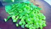 菜心买回来别总是白灼了，教你简单做法，清脆爽口好吃又下饭