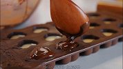 酒心巧克力都吃过，里面到底是什么液体？很多人都理解错了