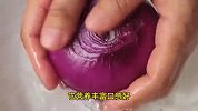 99岁老奶奶竟然把洋葱放锅上蒸，吃完惊呆了