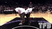街球-14年-TFB联盟：嘻哈天王Chris_Brown的疯狂过人 金童的飞跃四人大风车-专题