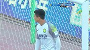 赵伟终场前再试一脚 郭全博精神集中将球托出横梁