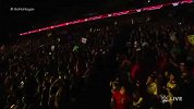 WWE-14年-RAW第1126期：霍根圣诞装扮任本期嘉宾-花絮