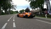 1兰博基尼Murcielago LP670-4超级跑车亮相街头引围观