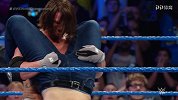 WWE-18年-经典时刻：爆裂震撼2016 AJ踹裆安布罗斯夺取WWE冠军-精华