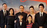 当年张艺谋因为超生被罚款748万，如今子女各个成了人中龙凤！