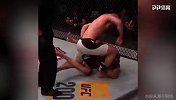 UFC场上的迷踪脚步？卡温顿站立转身拳击倒对手