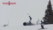 滑雪+足球=未来冬奥会新项目？ 空翻射门比倒钩还帅