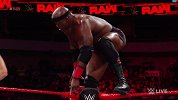 WWE-18年-RAW第1321期：单打赛 伊莱亚斯VS莱斯利集锦-精华