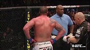 UFC-13年-本周最佳KO：战警力不从心 肖布欺人老迈（9月16日）-精华