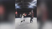 两个美女打拳击！真是霸气 关键颜值都很高