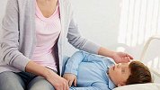 7岁男童发低烧 妈妈一波操作后孩子身亡