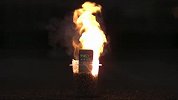 iPhone引爆10000根火柴！慢镜头下看场面壮烈惊人