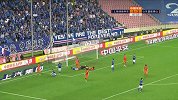 第88分钟上海绿地申花球员周俊辰(U21)射门