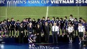 足球-14年-2014金球奖颁奖·孙雯为女子最佳教练颁奖-专题