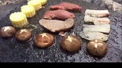 石板烤肉和雪水煲汤，发现不一样的户外美食