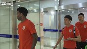 鲁能全队抵达水滴体育场 李霄鹏：德尔加多这场不会上