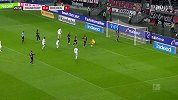 第27分钟云达不莱梅球员克拉森进球 法兰克福0-1云达不莱梅