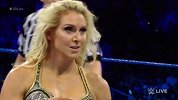 WWE-17年-SD第922期：女子单打赛夏洛特VS娜欧米-全场
