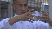 魔术还是特效？贵州一小伙玩转水晶球出神入化，5年来吸粉无数