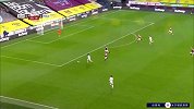 第24分钟伯恩利球员斯蒂芬斯射门 - 被扑