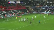 下半场补时第2分钟布伦特福德球员莫派射门
