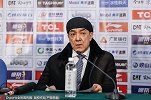 阿的江：亚当斯关键时刻带伤坚持 阿不都年轻有起伏很正常