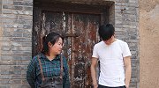 短剧：新婚夜丈夫加班，妻子心疼送宵夜，看到保安监控后她离婚