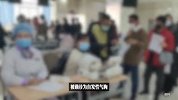 18岁男生翻看旧照片伤感，竟把“肺哭破”