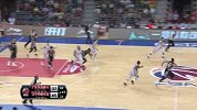 CBA-1617赛季-常规赛-第4轮-残暴到不忍直视 易建联钉板大帽兰多夫劈扣-花絮