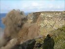 惊！康沃尔郡北部海岸悬崖坍塌