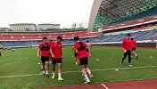 上港最强阵容备战斯维  阿瑙随队吕文君伤愈